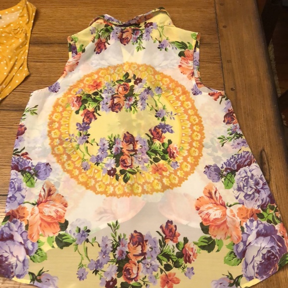 Lot of 3 Women’s size Large blouse Old Navy Ali Kris Summer sleeveless travel - Picture 6 of 10